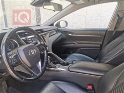 تۆیۆتا کامری